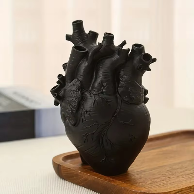 Anatomical Heart Vase Black