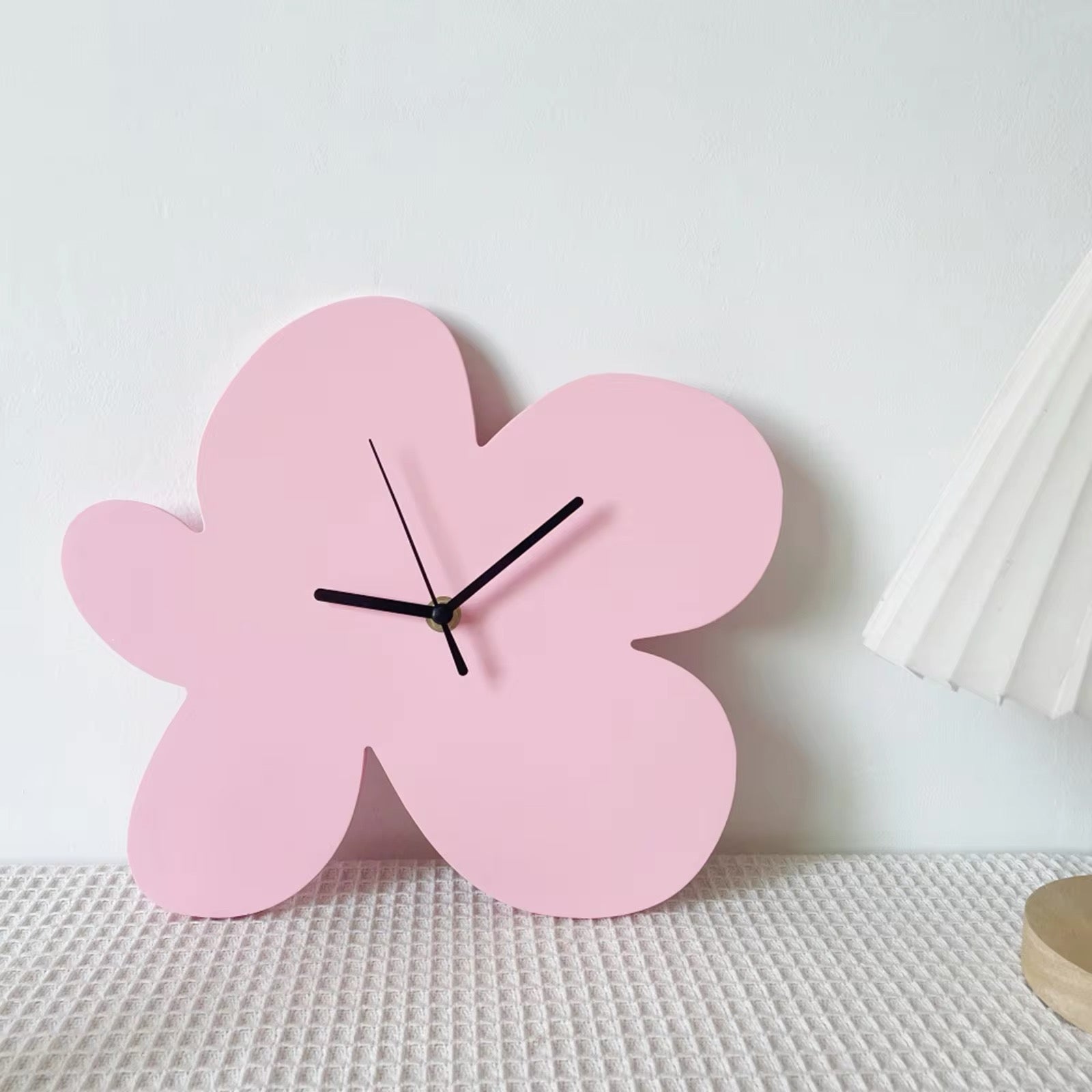 Nordic Wall Flower Clock Pink
