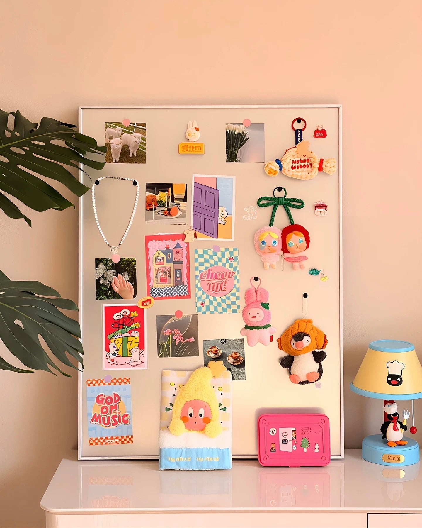 Framed Magnetic Memo Board