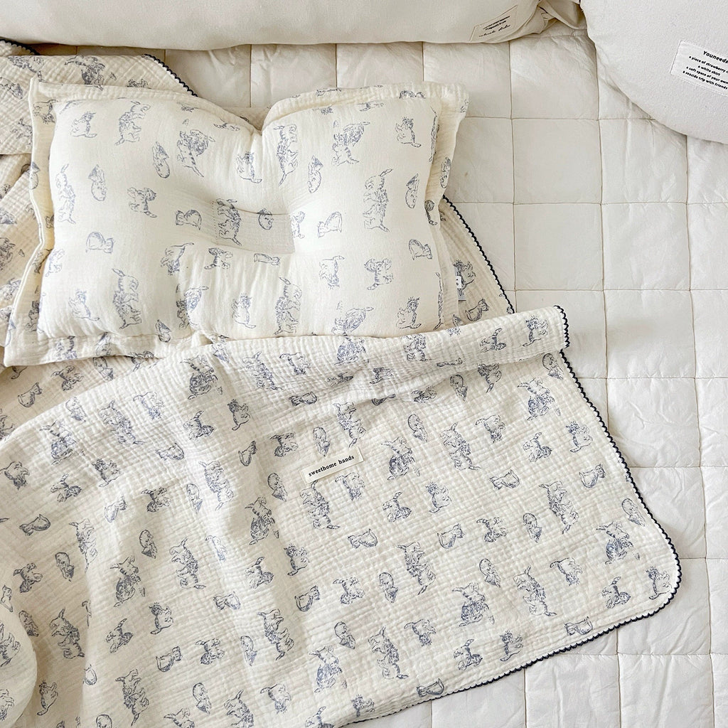 Cute Animal Muslin Blanket – Soft Cotton Baby Blanket
