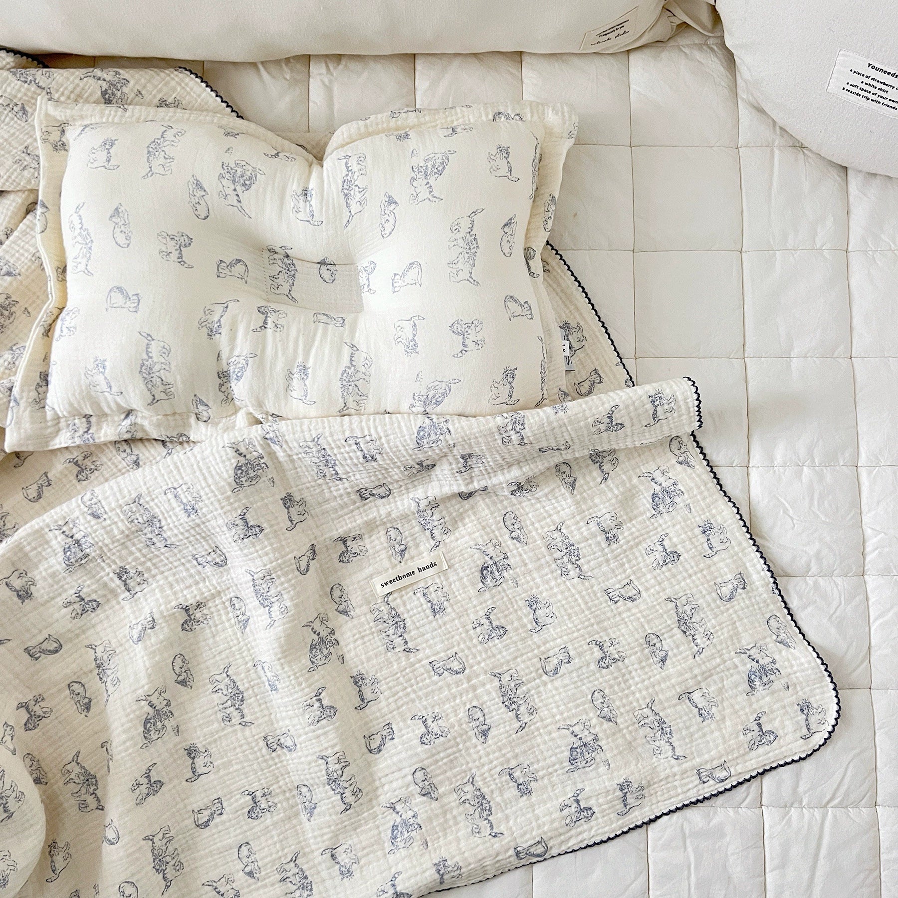 Cute Animal Muslin Blanket – Soft Cotton Baby Blanket