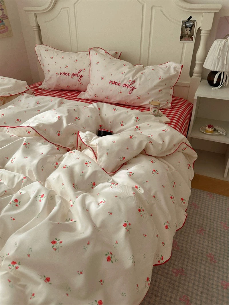 Coquette Rose Plaid Bedding Set