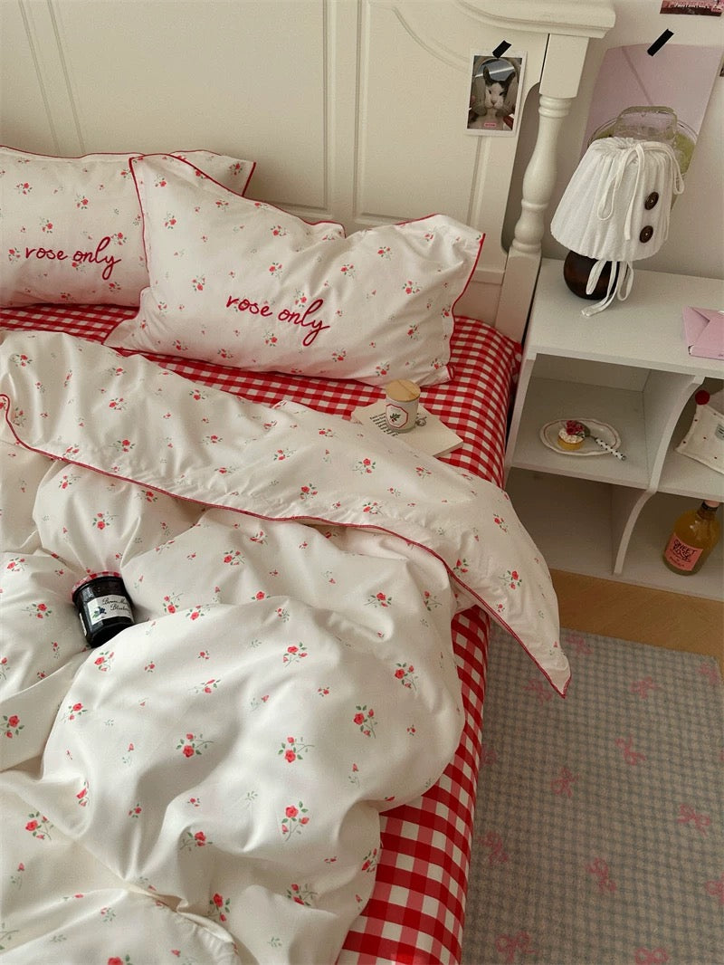 Coquette Rose Plaid Bedding Set