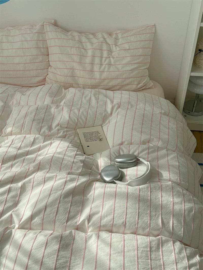 Clean Girl Aesthetic Pink Striped Bedding Set