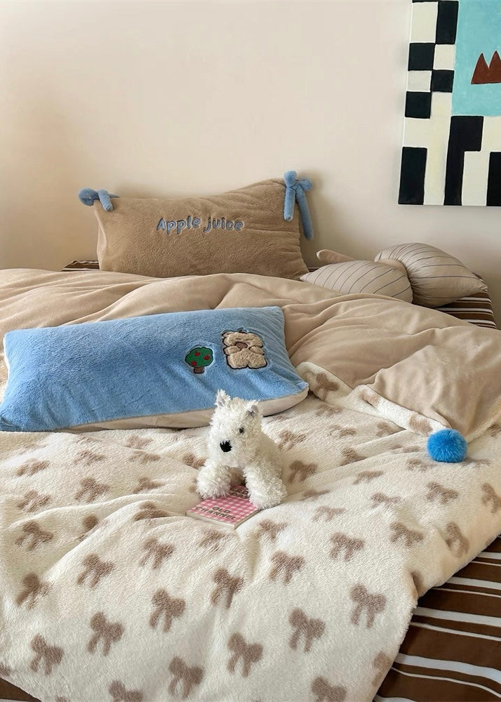 Beige Bow Velvet Bedding Set