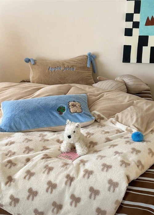 Beige Bow Velvet Bedding Set