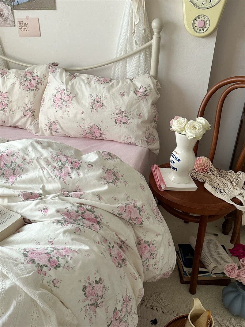 Feminine Aesthetic Floral Duvet Cover Set