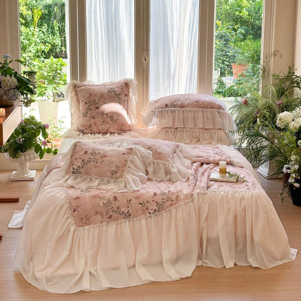 Floral Ruffled Comforter – Soft TENCEL™ Bedding