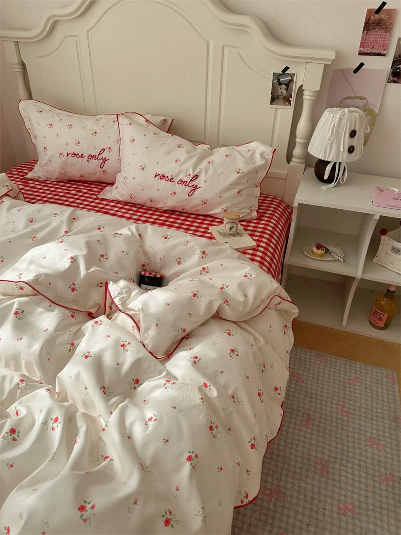 Coquette Rose Plaid Bedding Set
