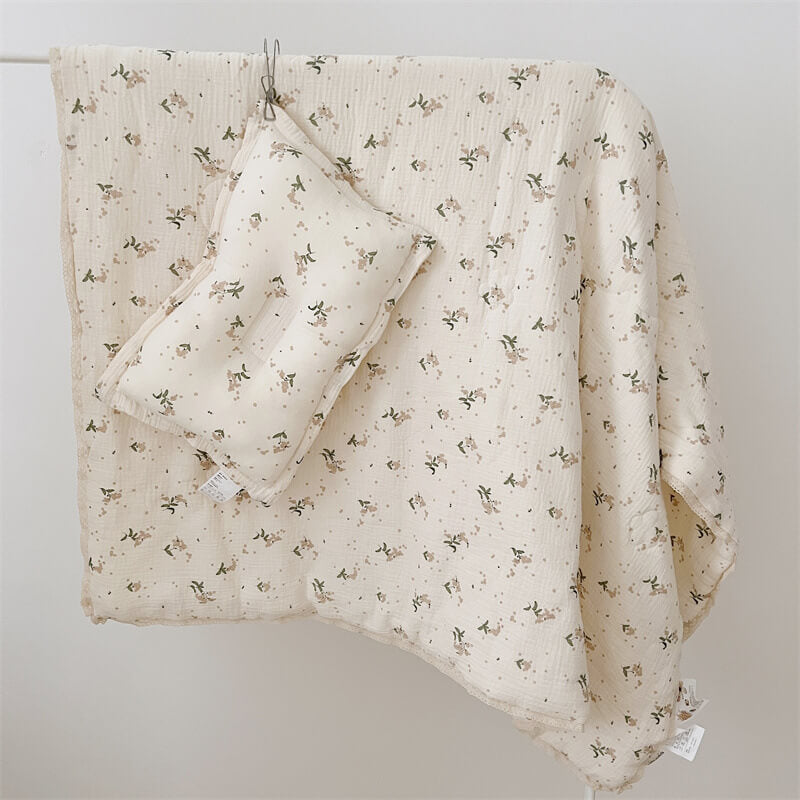 Beige Floral Cluster Kids Comforter – Cotton Muslin with Lace Trim