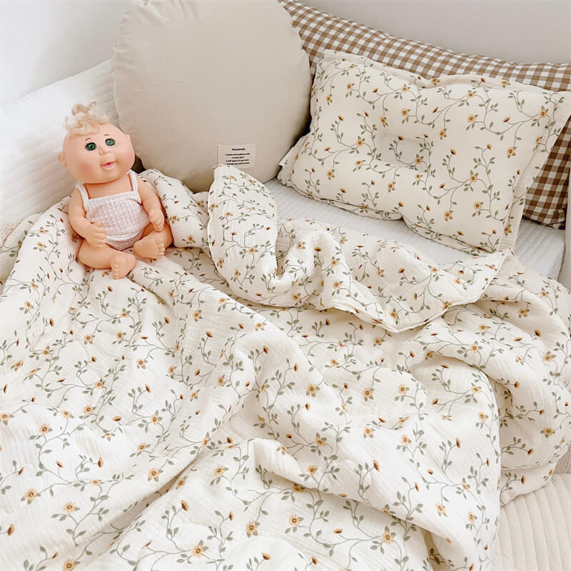 Daisy Vine Kids Comforter – Cotton Muslin with Lace Trim