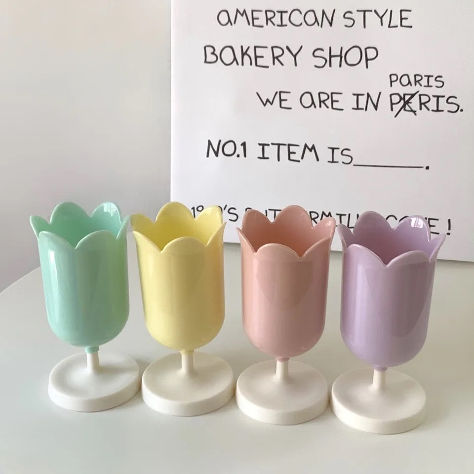Tulip Pen Holder