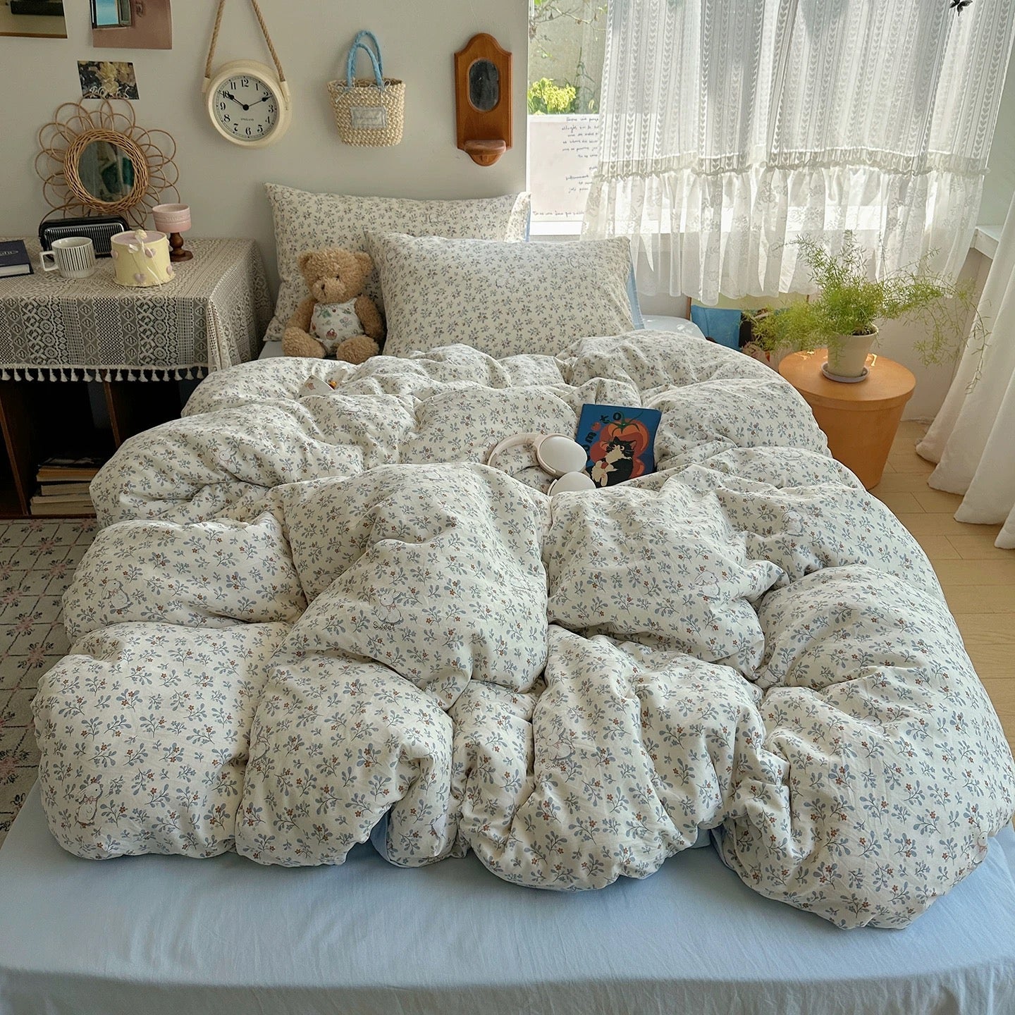 Soft Blue Cottagecore Floral Bedding Set