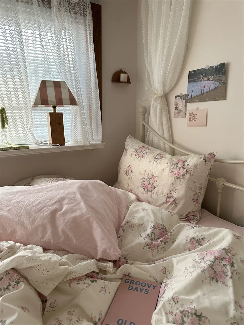 Feminine Aesthetic Floral Duvet Cover Set