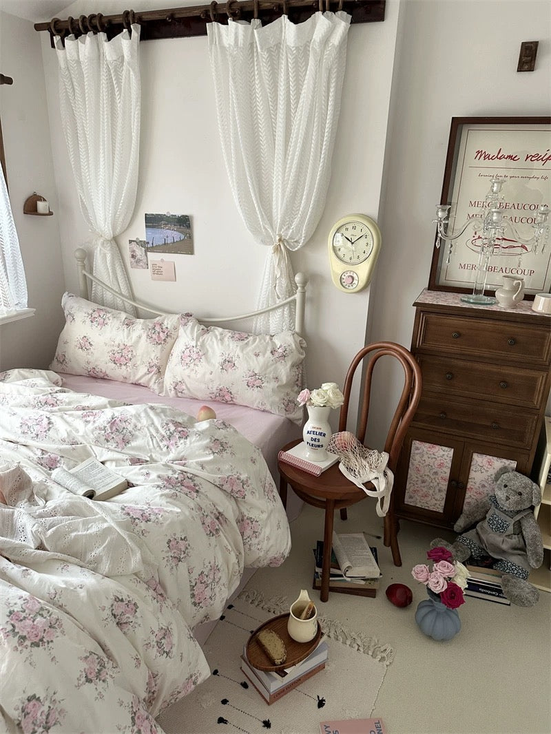 Feminine Aesthetic Floral Duvet Cover Set