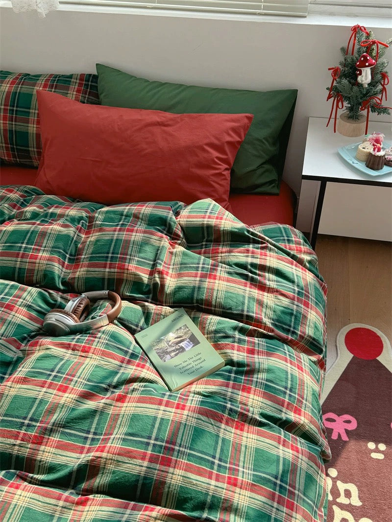 Dark Academia Aesthetic Green Plaid Bedding Set