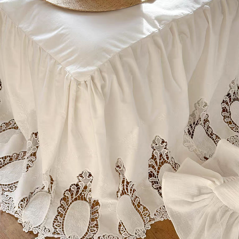 White Princess Lace Ruffle Bedding Set