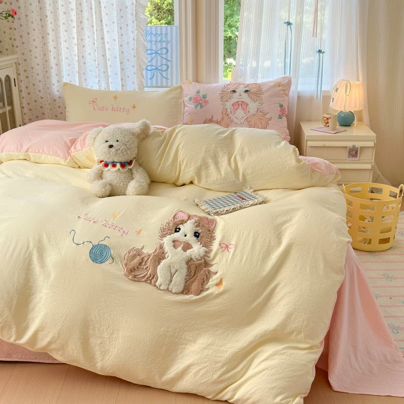 Cute Kitty Yellow Bedding Set