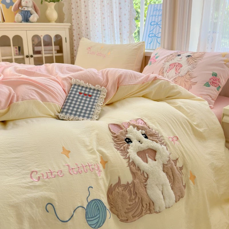 Cute Kitty Yellow Bedding Set