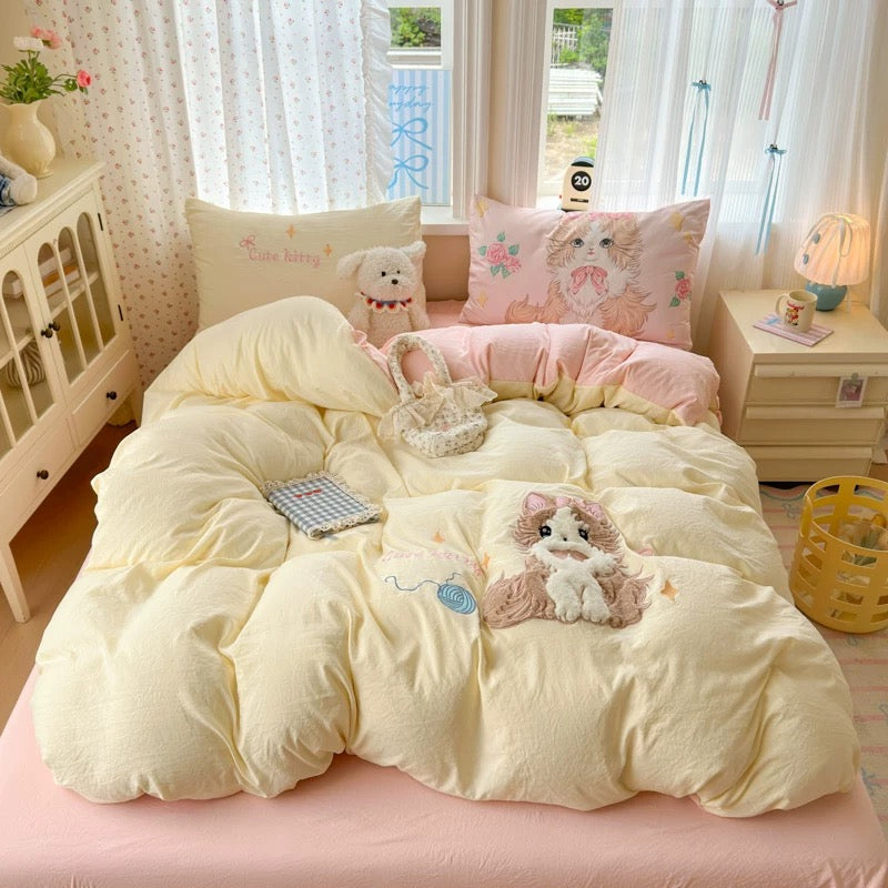Cute Kitty Yellow Bedding Set